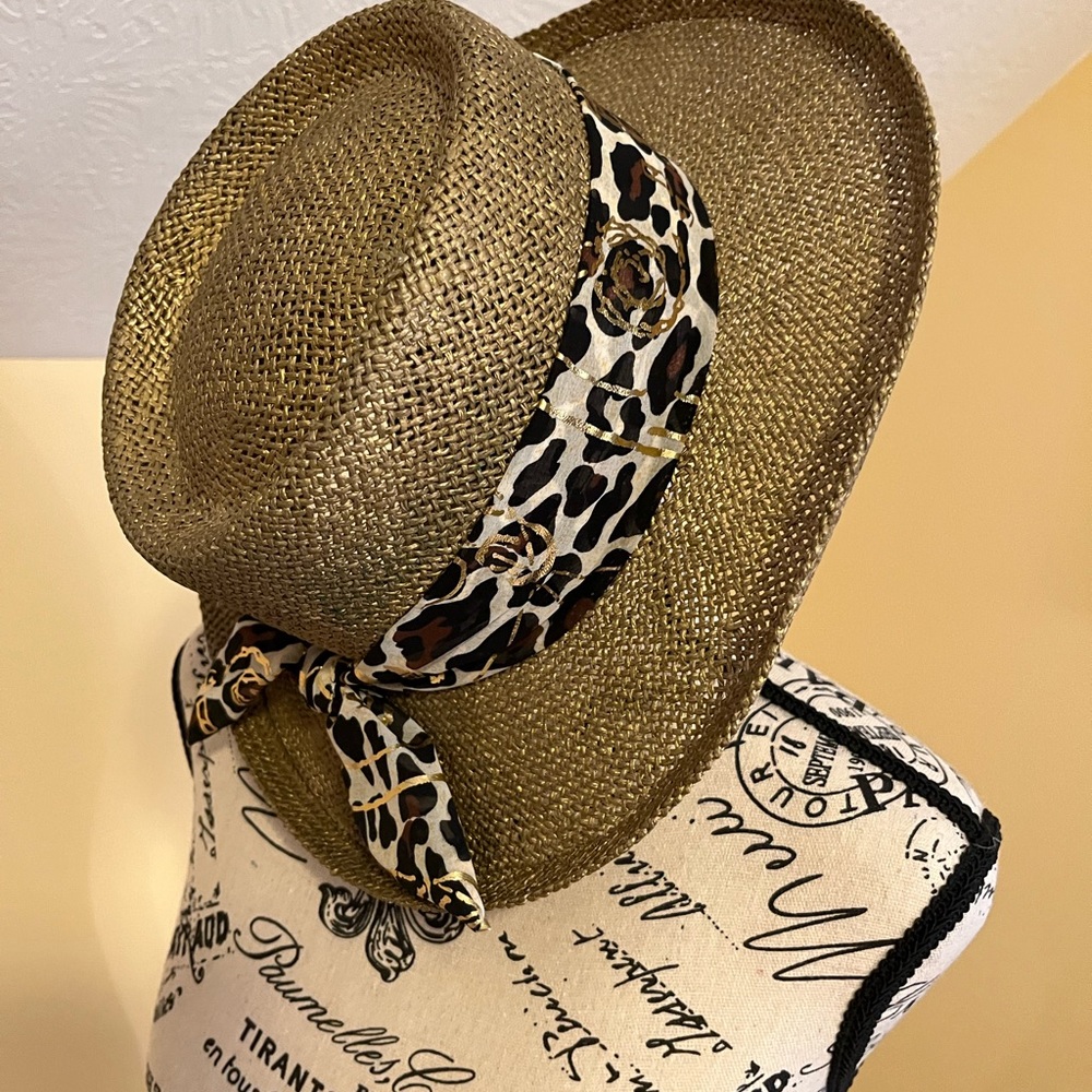 LADIES HAT